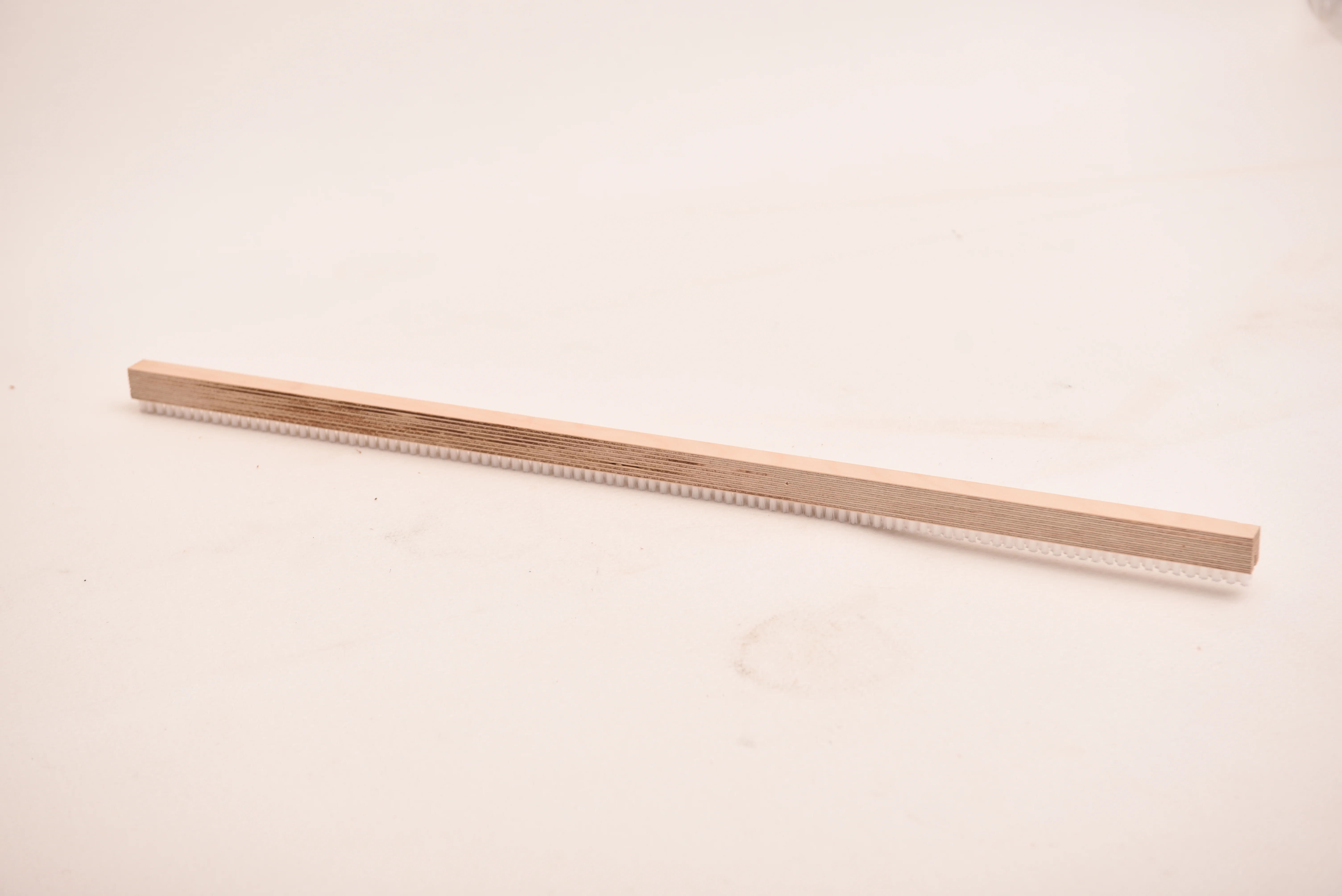Bristle brushes for roller mills
