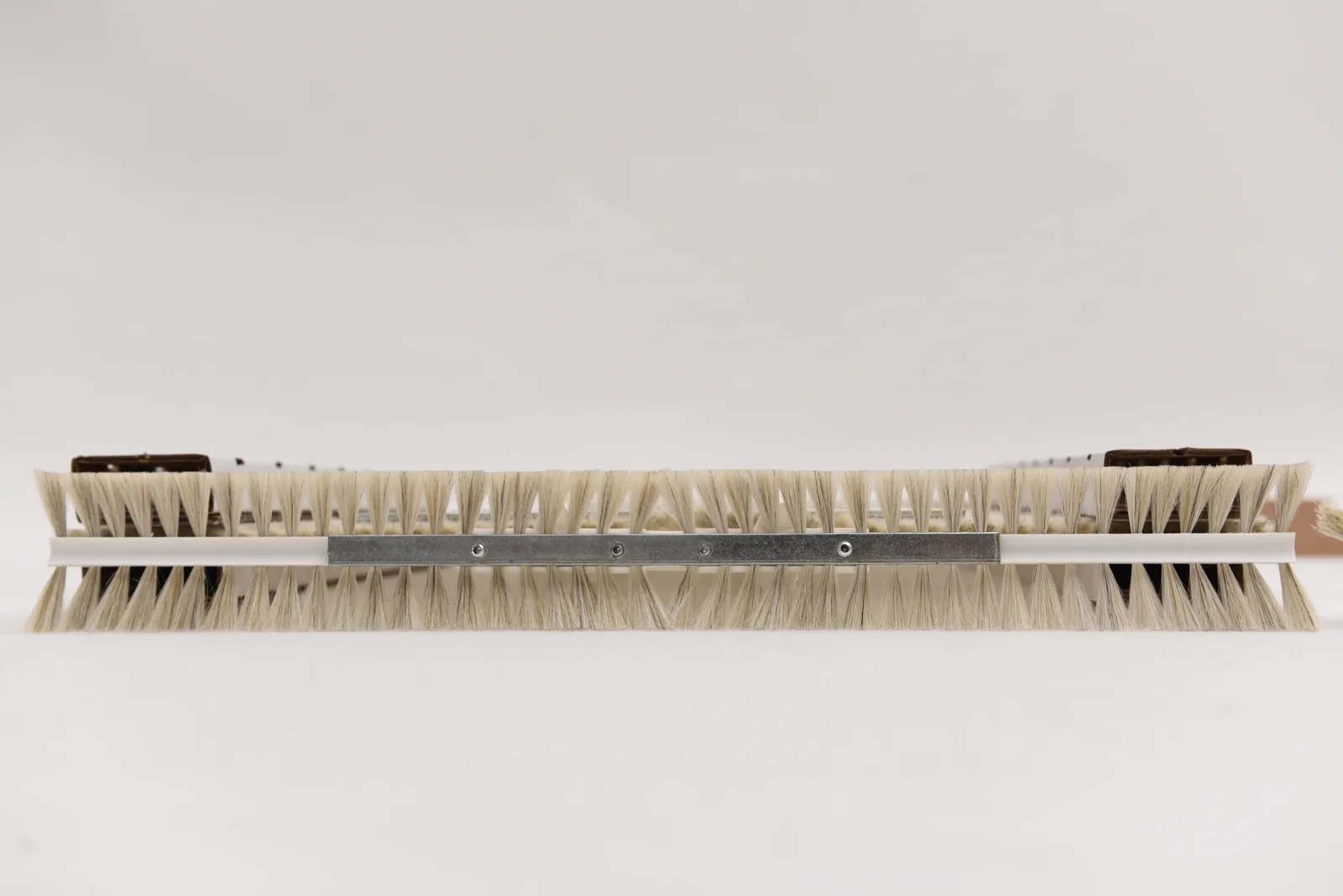 Sifter brushes